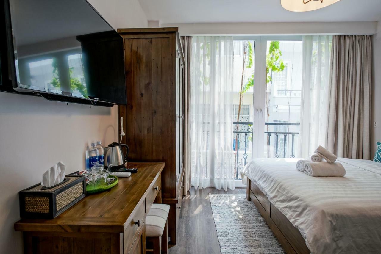 Mira Moon - Calmette Bed & Breakfast Ho Şi Min Exterior foto